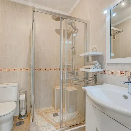 Yucca Park أذيخي